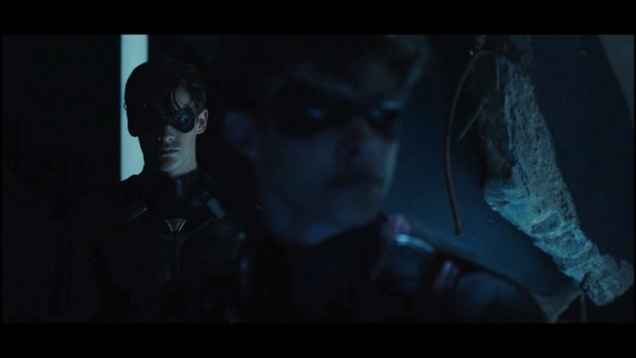 Trigon posee a Jason Todd | Robin vs Robin -  DC TITANS 2X01