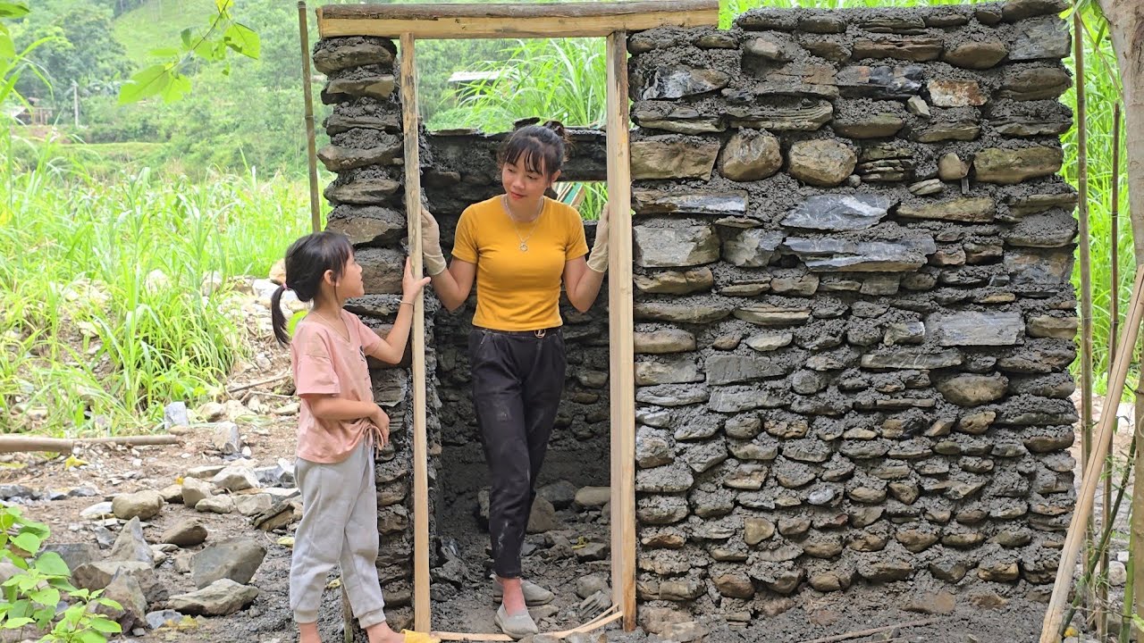 12 Days Of Building A House Toilet_Complete House Walls,Wooden Door Frames / Farm Life Ep4.