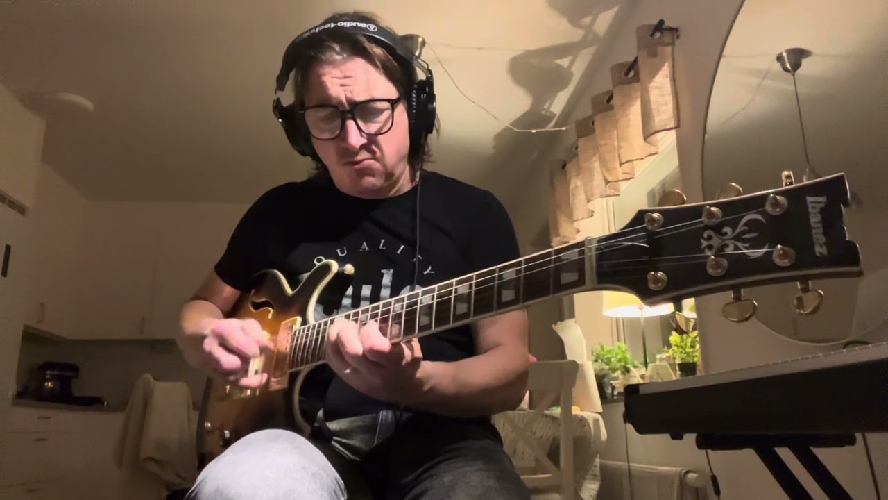 Fusion, jazz funk guitar from Sweden! 