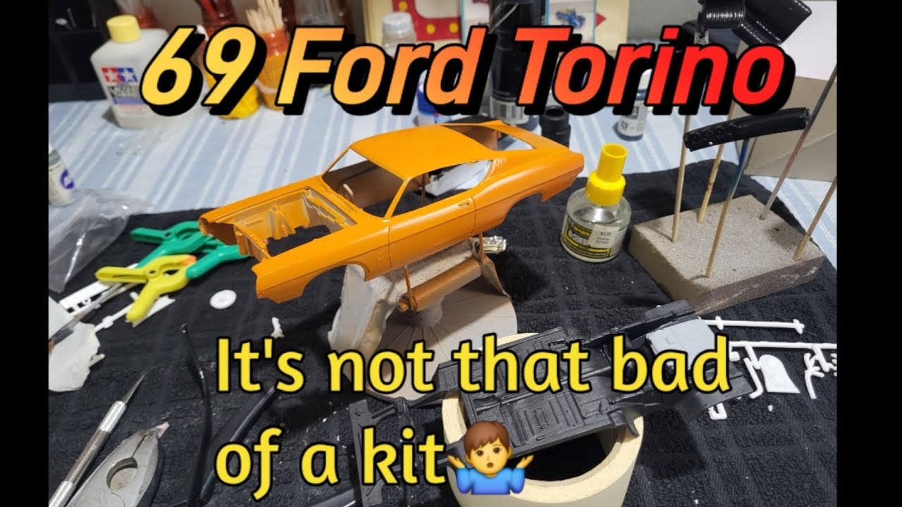 Модель автомобиля 69 Ford Torino