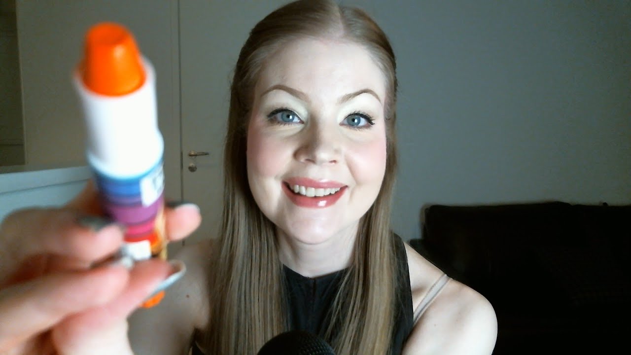 ASMR Suomi 💆😴 Värjään hiuksesi ja hoivaan flunssaasi 🪮 Pehmeästi puhuttu