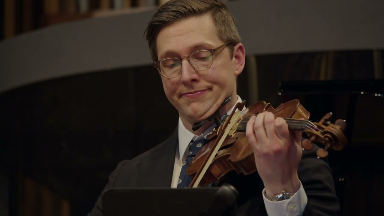 Miguel Del Aguila: Salon Buenos Aires for flute, clarinet, violin, viola, cello and piano