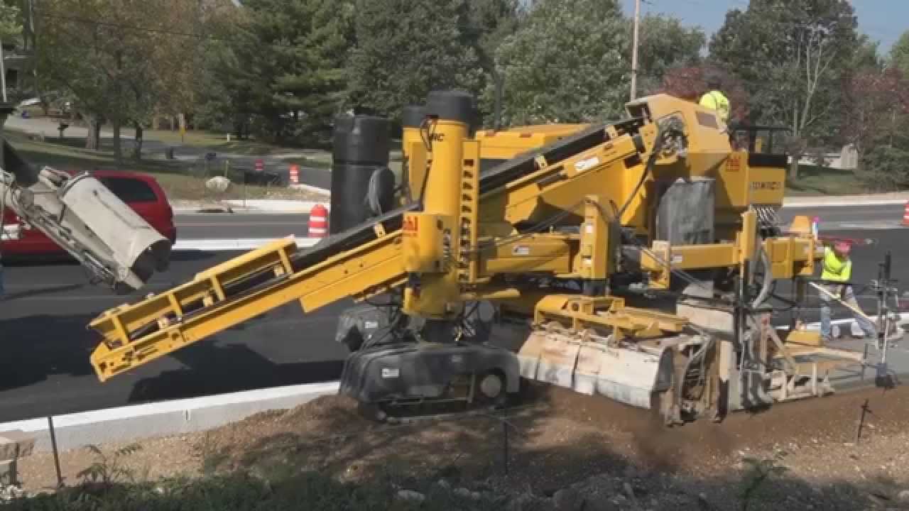 GOMACO Next Generation Commander III Concrete Slipform Paver, Sidewalk Paving
