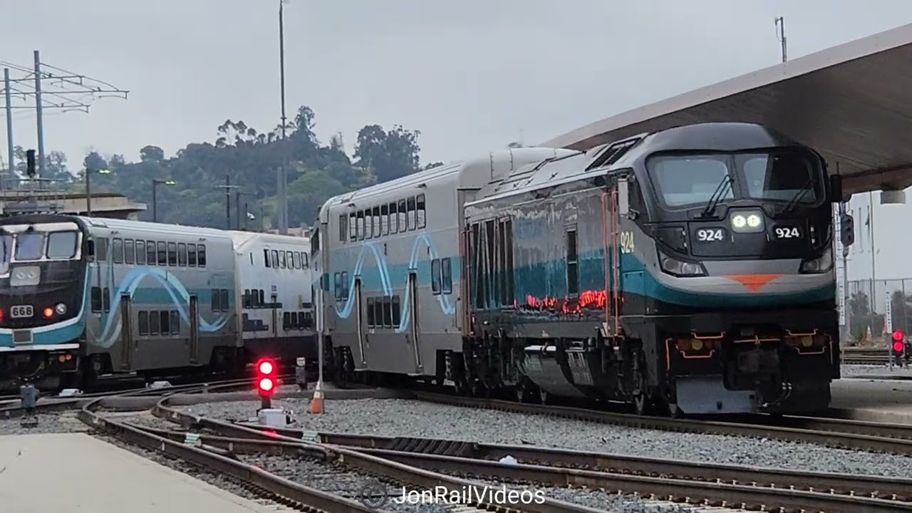 5/23/23 Pre: Lots of mostly Metrolink movement ft. M683 reverse set at LAUPT