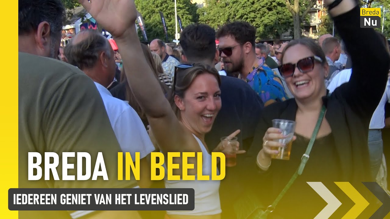 Iedereen geniet van het levenslied tijdens Tranen van Van Cooth I Breda in beeld