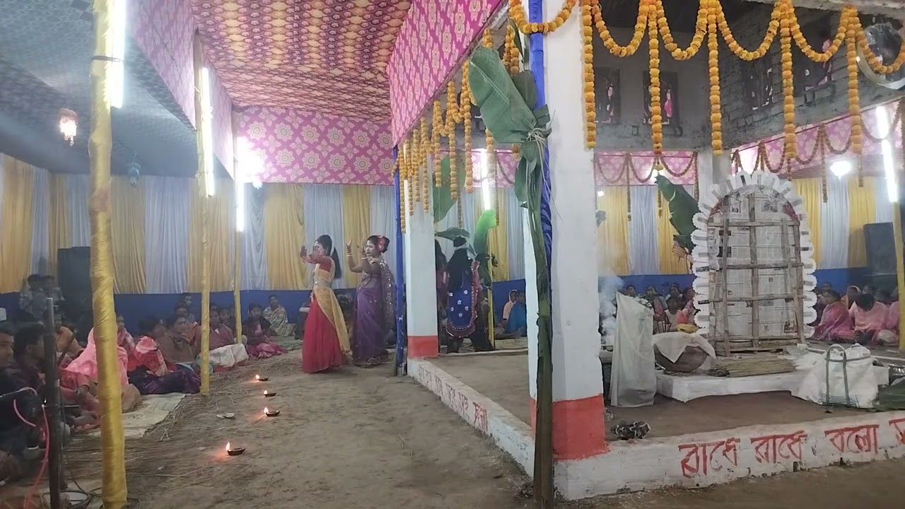 হরে কৃষ্ণ হরে কৃষ্ণ কৃষ্ণ কৃষ্ণ হরে হরে !