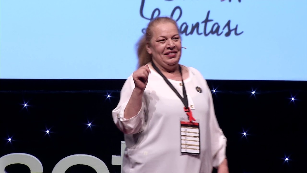 Hayata Sarıl | Emrace Life | 2019 | Ayşe T&uuml;kr&uuml;k&ccedil;&uuml; | TEDxReset