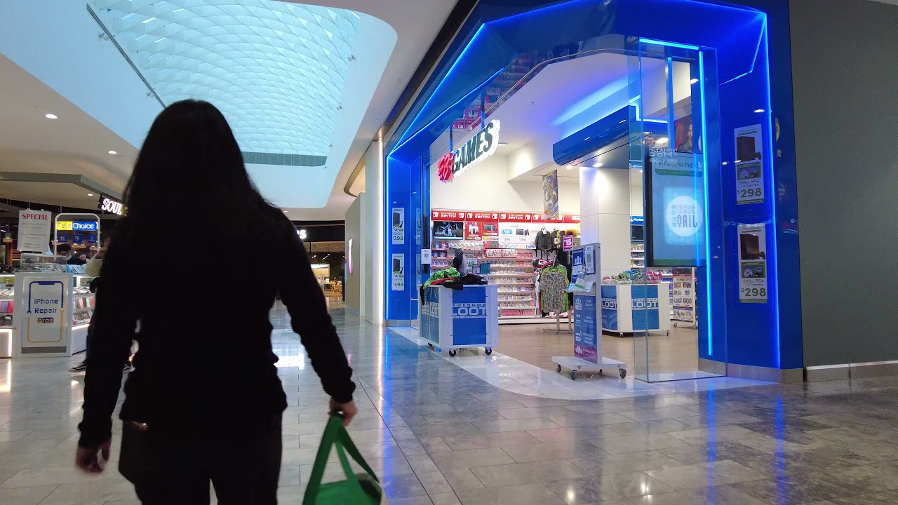 A quick walk round The Glen shopping centre, Melbourne Australia SE suburbs. [DJI Pocket 2]