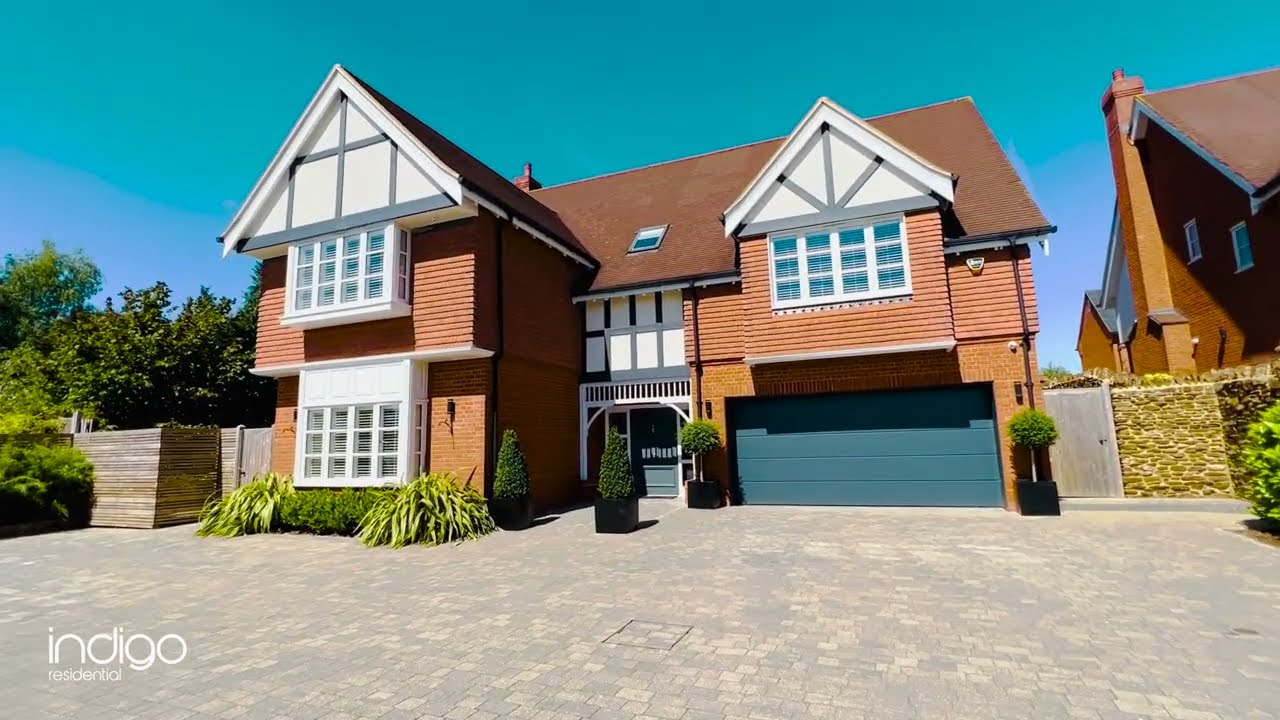 Belle Vue, Watling Street, Little Brickhill, Milton Keynes