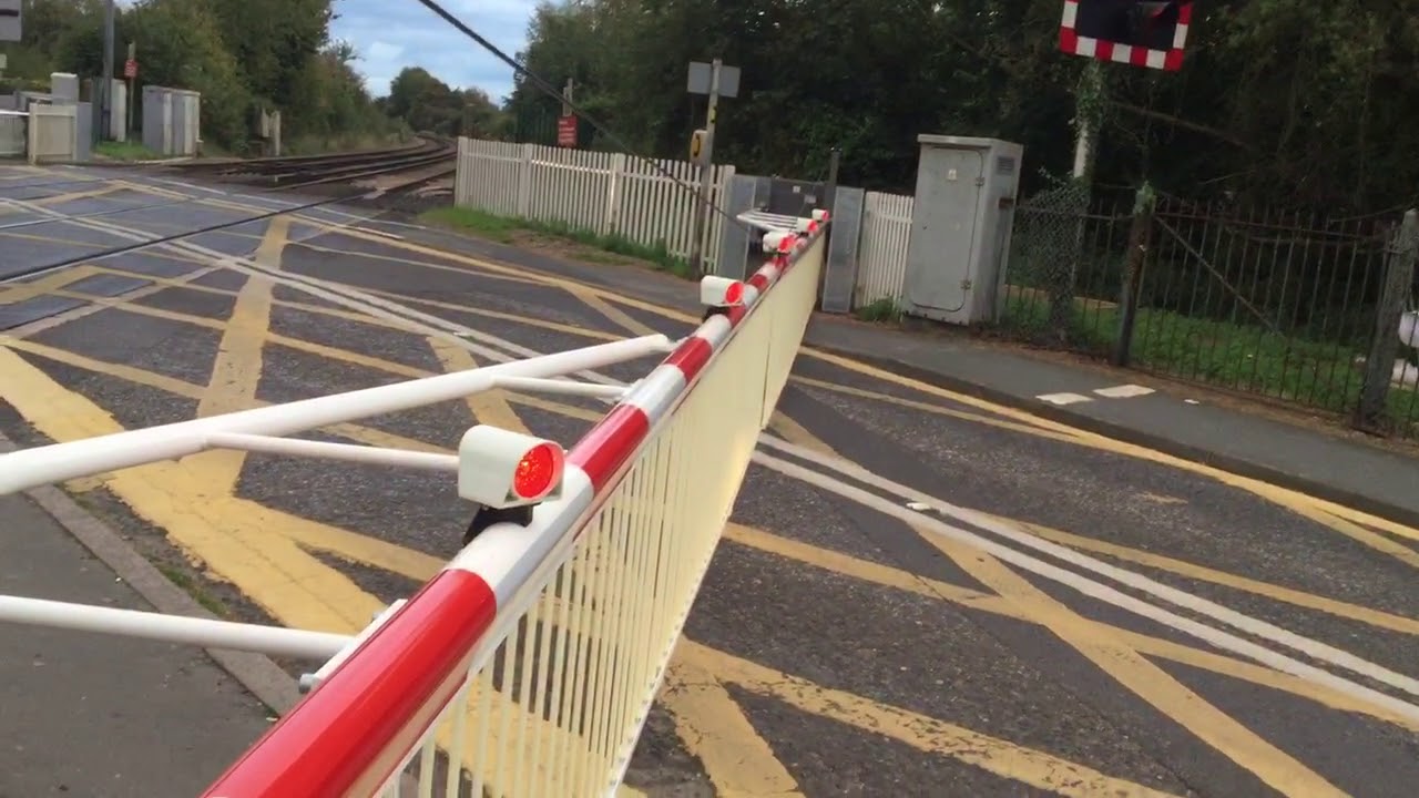 Woodnesborough Level Crossing (Kent) Saturday 07.10.2017
