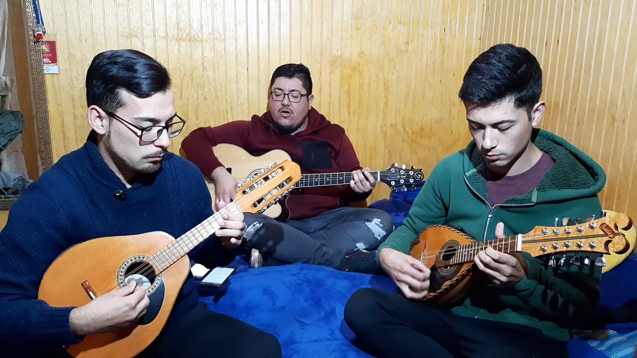 Viene el Maestro por sus obreros / Mandolinas