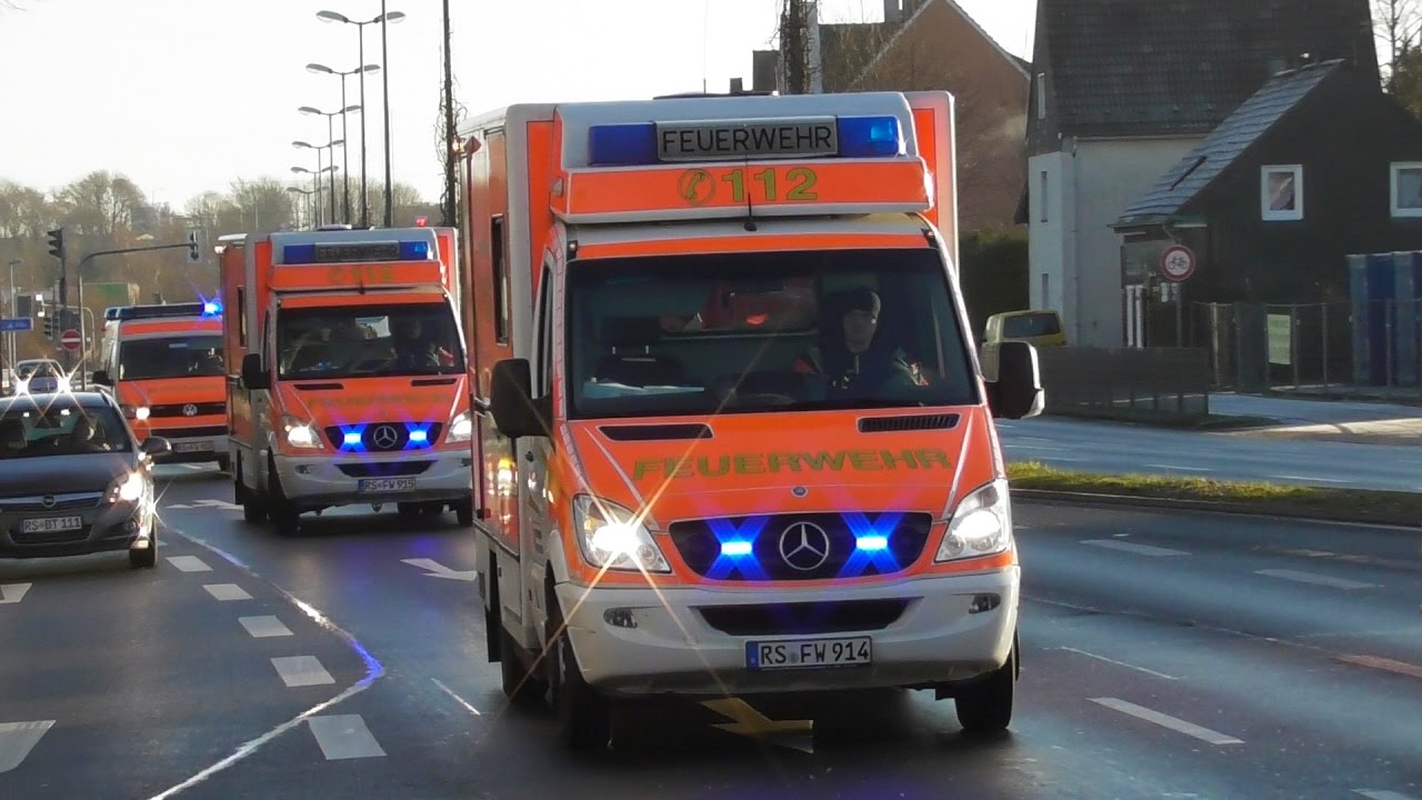 [Schwerer Verkehrsunfall] Einsatzfahrten Berufsfeuerwehr Remscheid