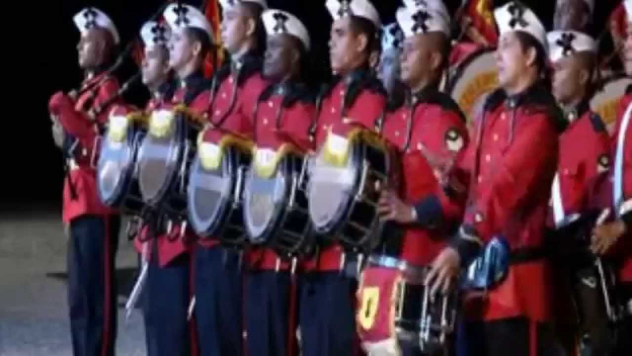 Banda Marcial do Corpo de Fuzileiros Navais - Parada após o Pôr - do - Sol 2015