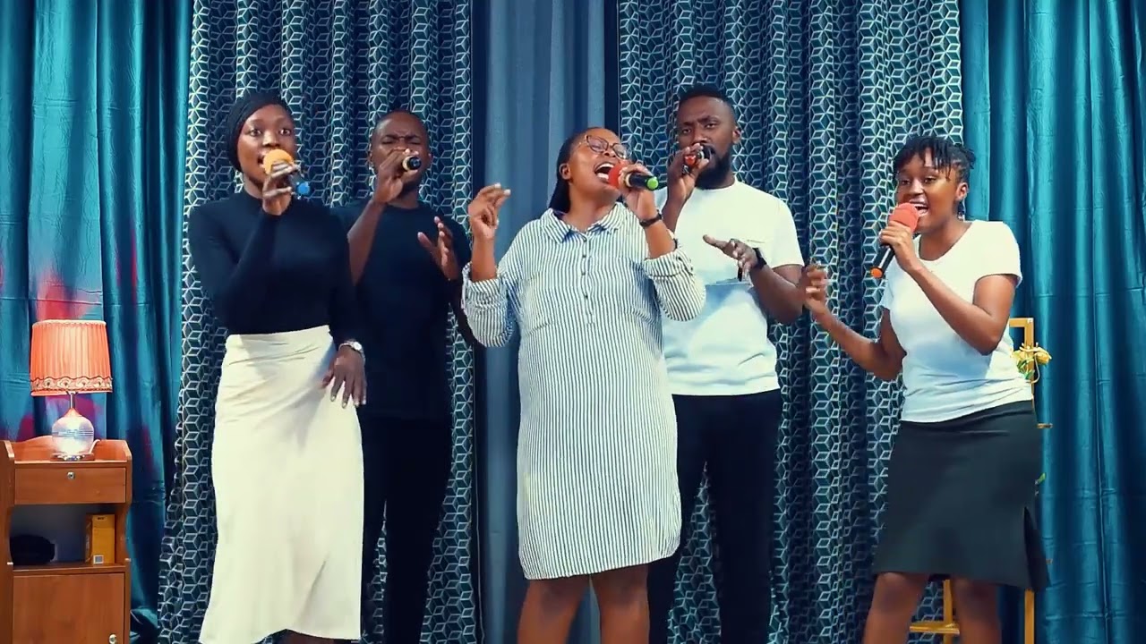 Dolce Music - Tambikeni Ukuboko (Live Session)