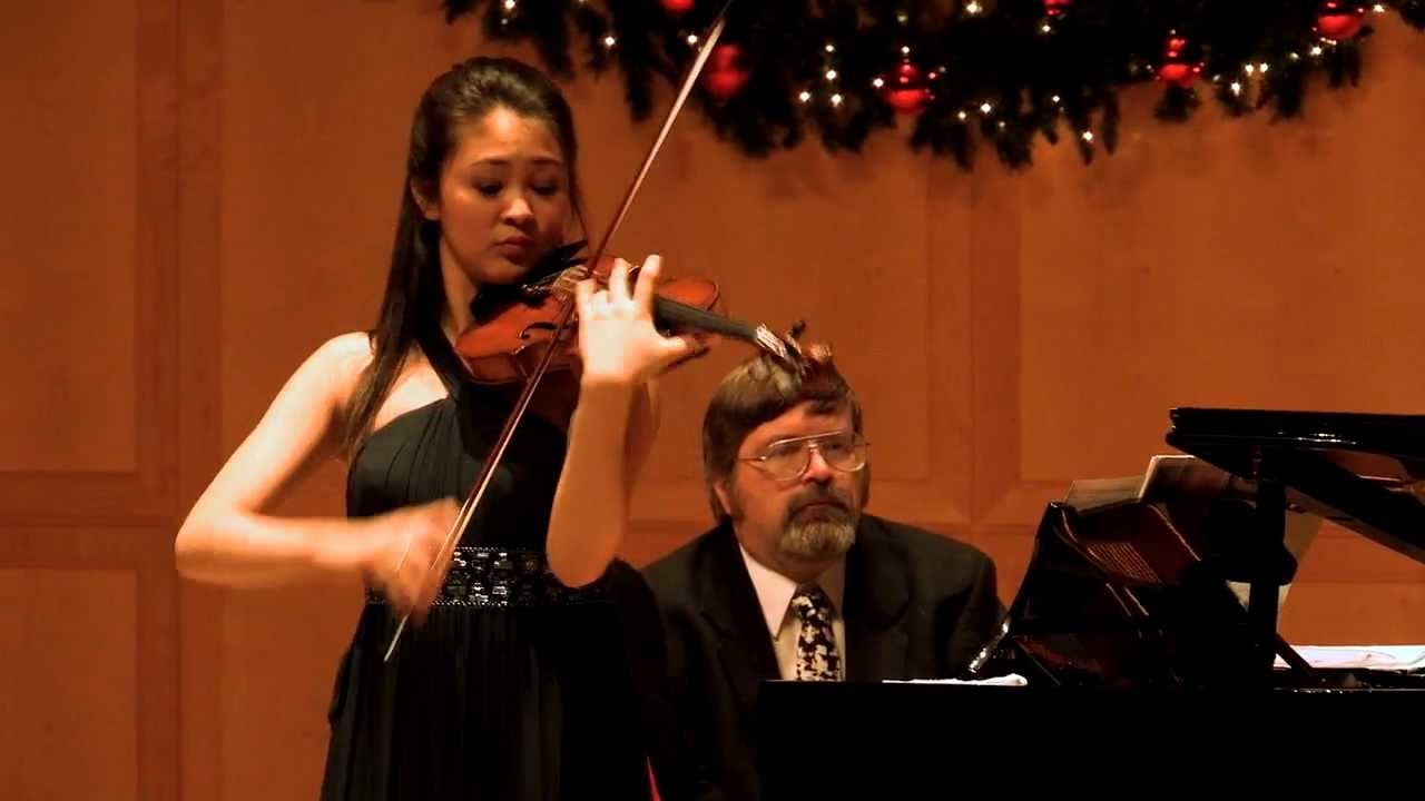 Pablo de Sarasate: Zapateado, performed by Simone Porter