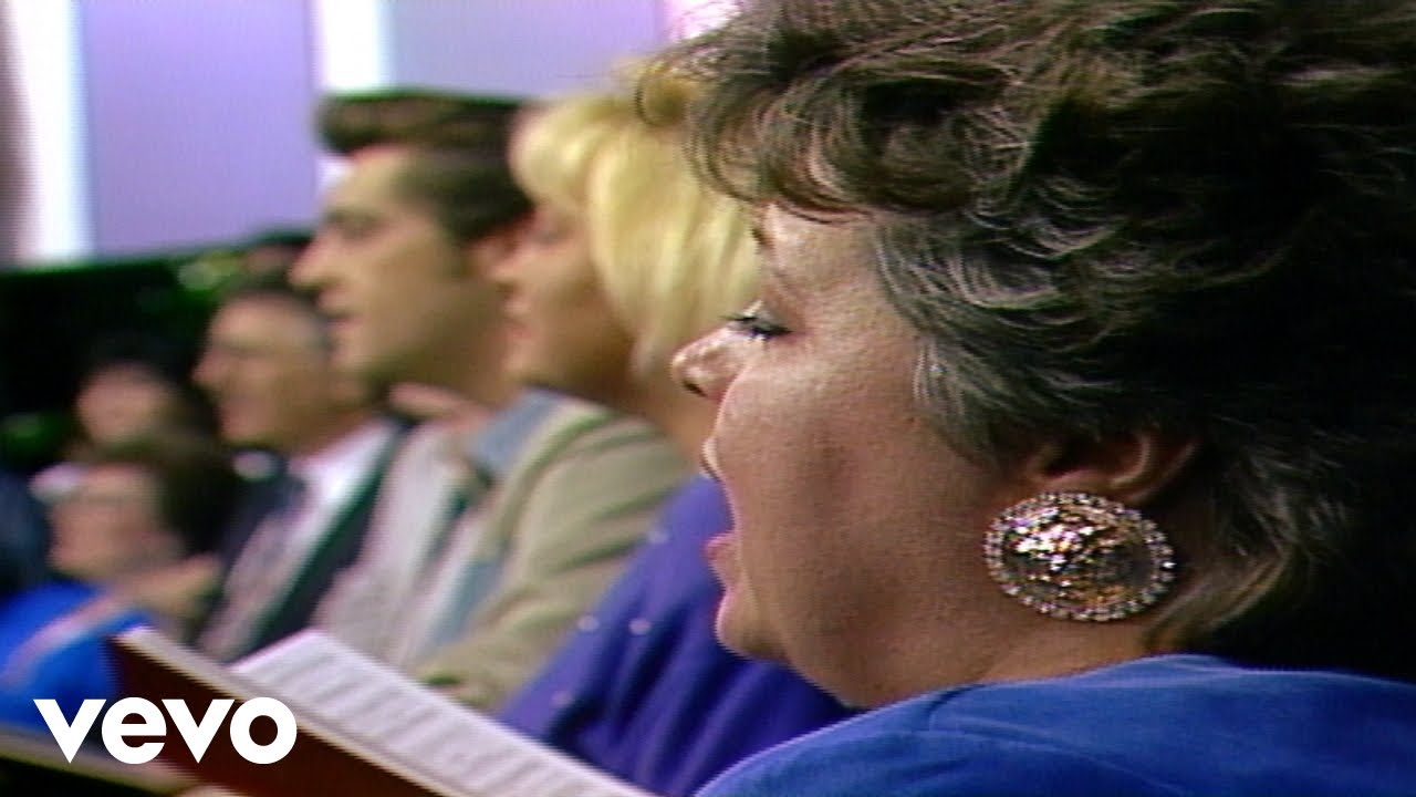 Bill & Gloria Gaither - I'll Meet You in the Morning (Live)