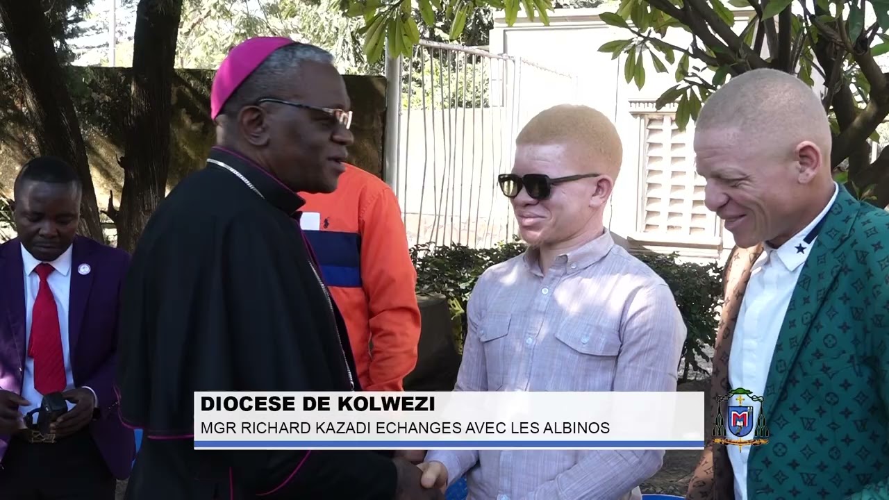 @Diocesedekolwezi : Mgr Richard Kazadi échange avec les albinos