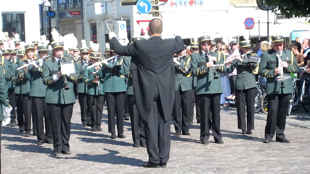 Harmonie Sint Petrus en Paulus Heiligdomsvaart Maastricht 2011 - 1e escadron mars