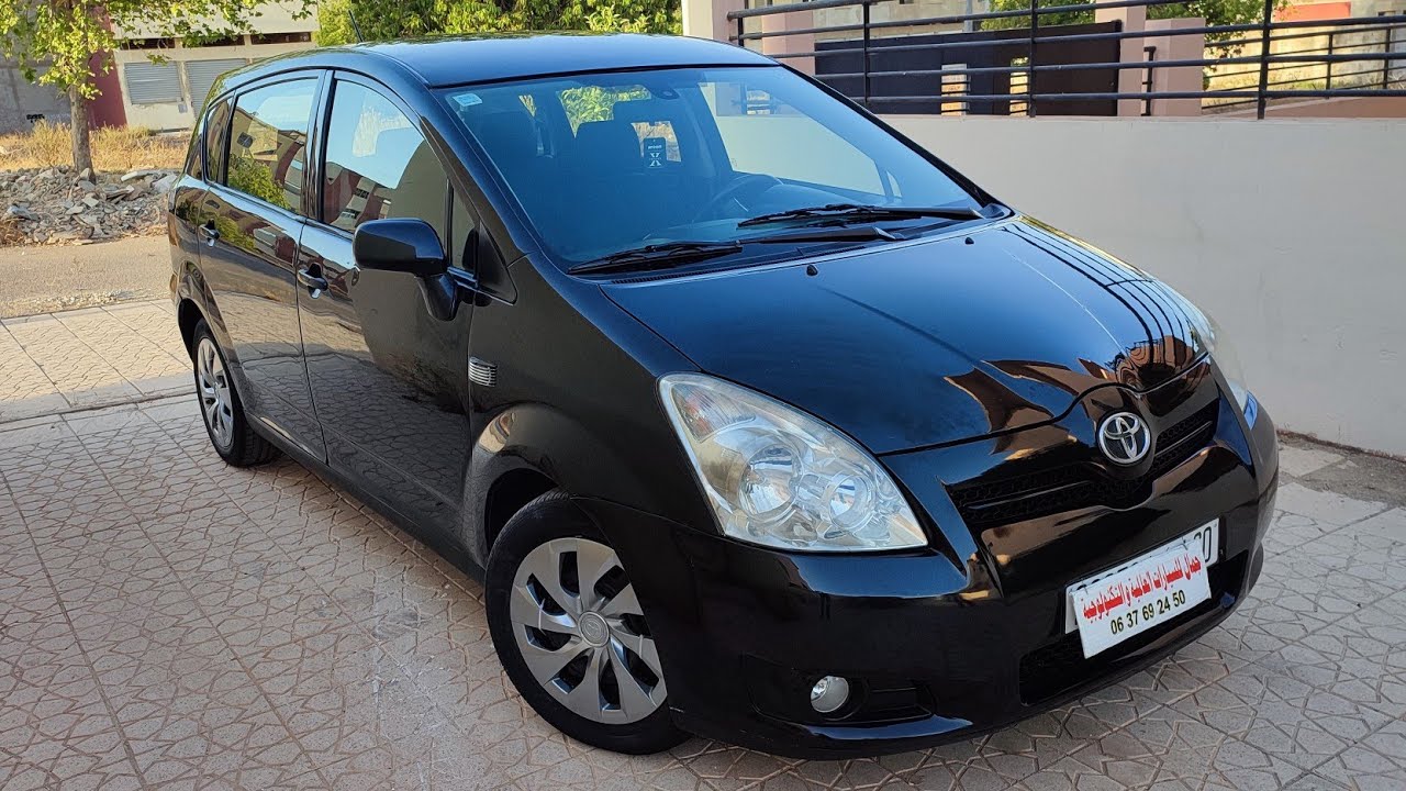 للبيع سيارة طويوتا فيرسو 2008 ب 7 مقاعد 8chv المليح