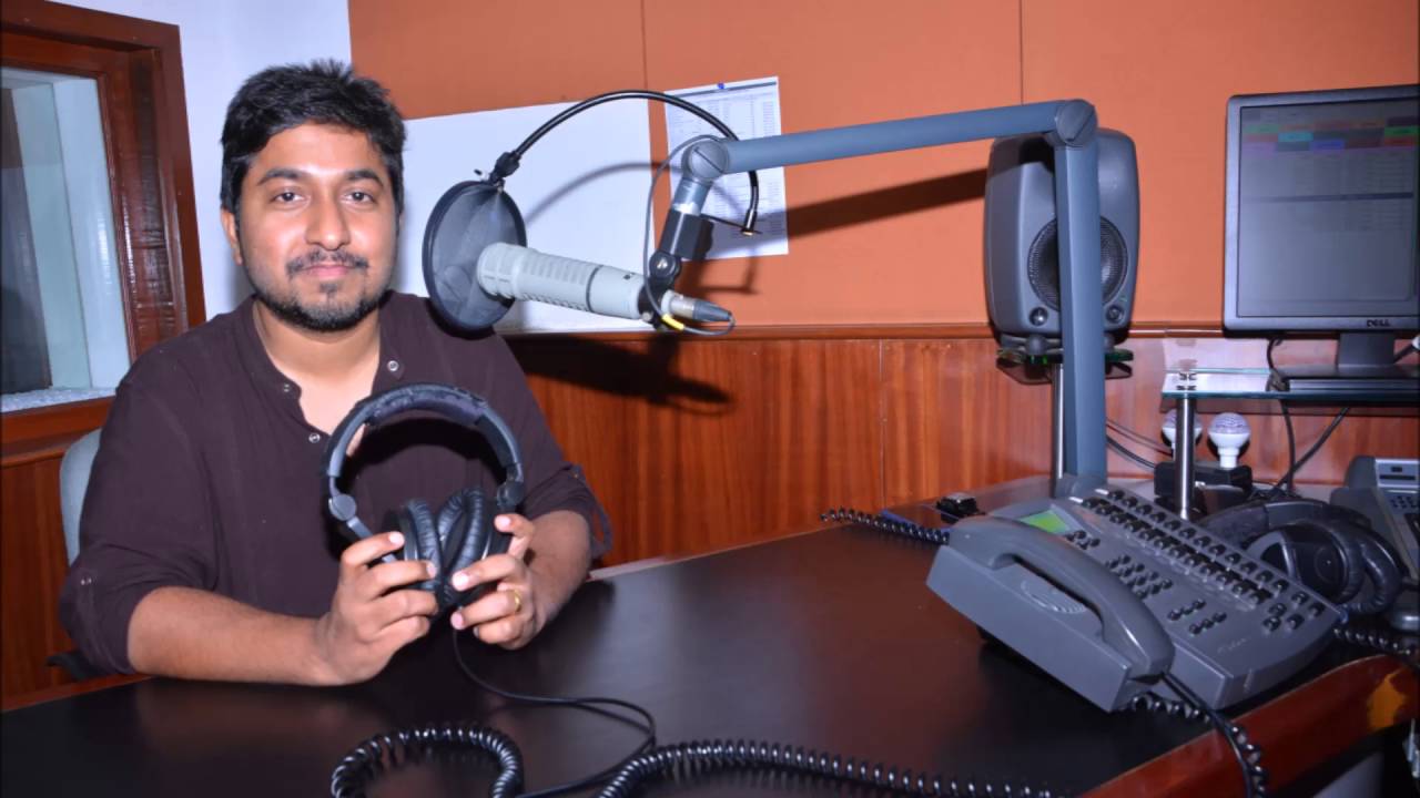 Vineeth Sreenivasan on Spotlight | Radio Mango