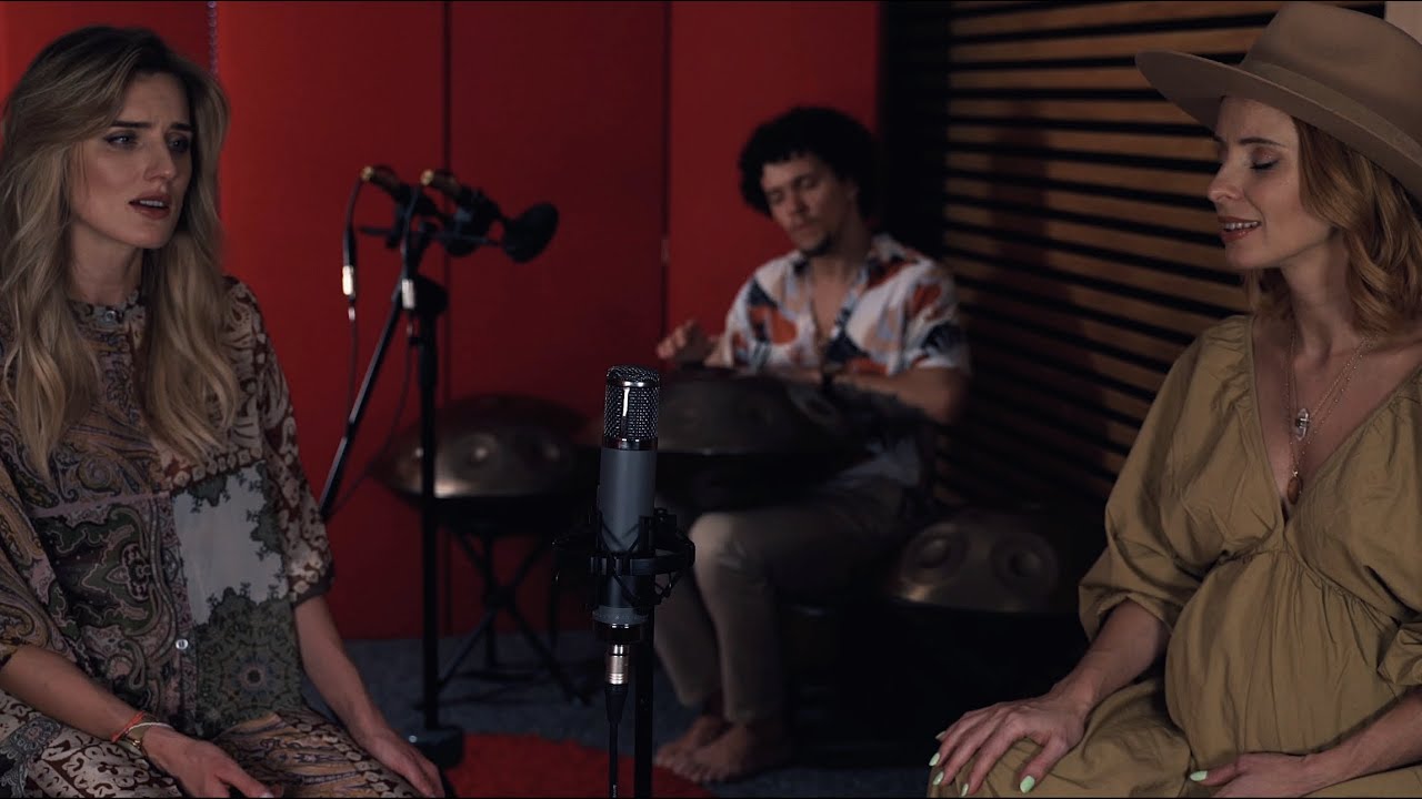 Paulina Łaba-Torres, Paulina Stekla, Tomek Torres (Cover: Dawid Podsiadło - Mori)