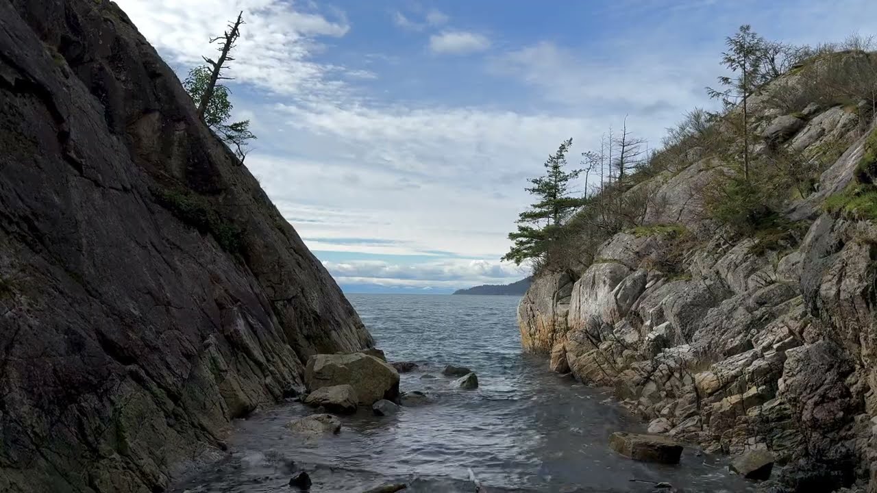 Silent Canada | Between Two Giants – 1 Hour of Ocean Atmosphere (No Music, No Talking) 4K