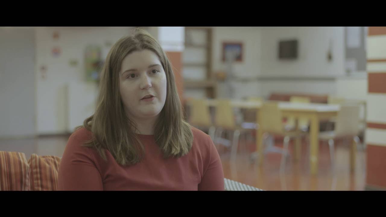 AVEC EUX - Portrait d'Adélaïde