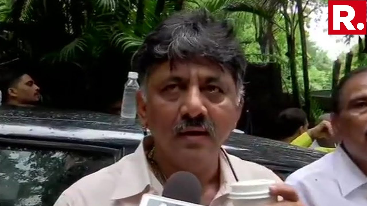 DK Shivakumar Reaches Karnataka Rebel MLAs' Mumbai Hotel Amid Protests;Blocked By Cops From Entering