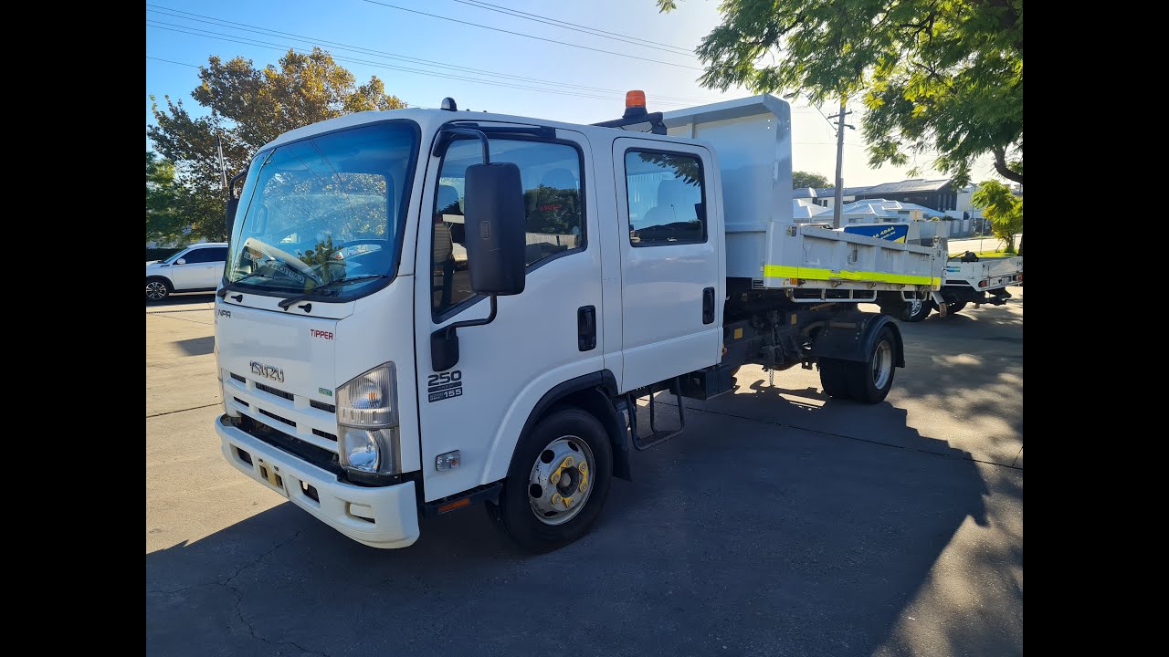 2013 Isuzu NPR 250 Dual Cab 4x2 Tipper