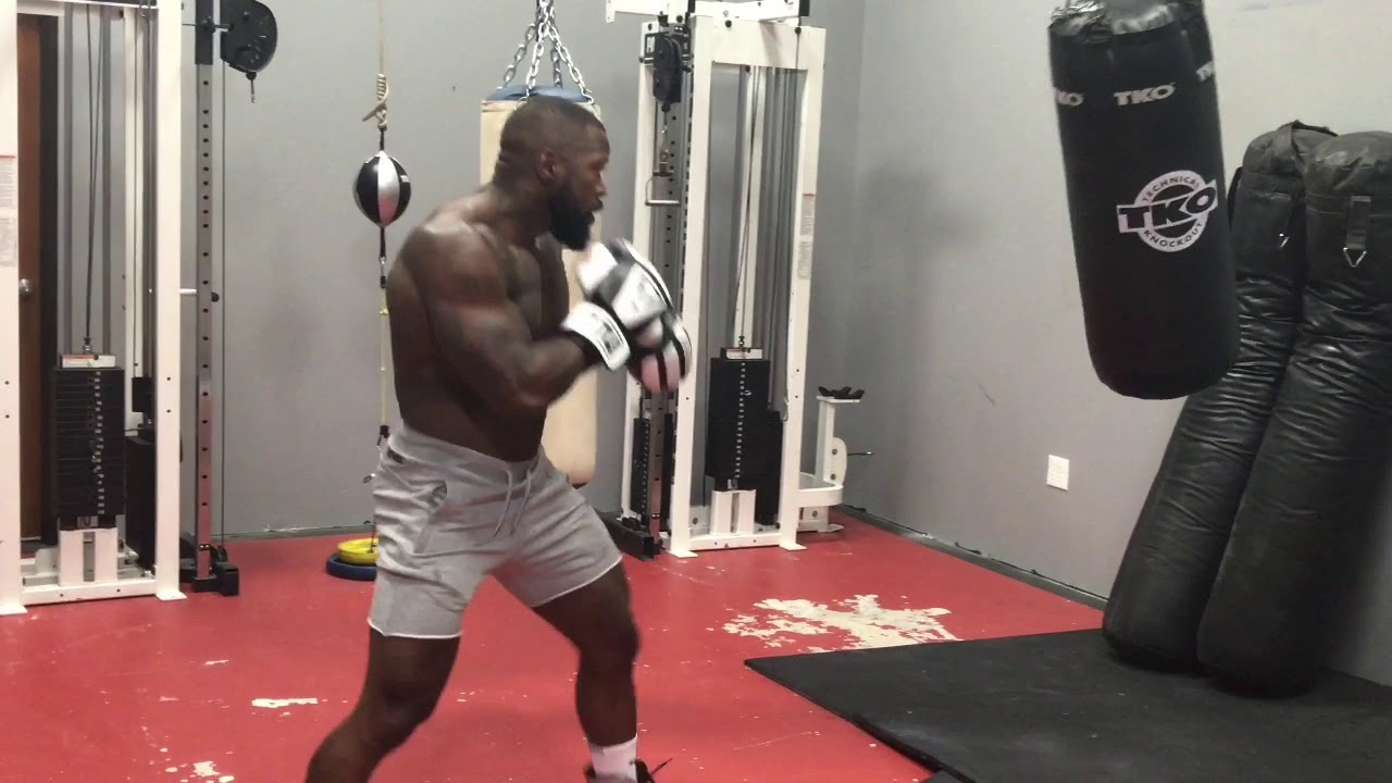 Mike Rashid heavy bag & shadowboxing