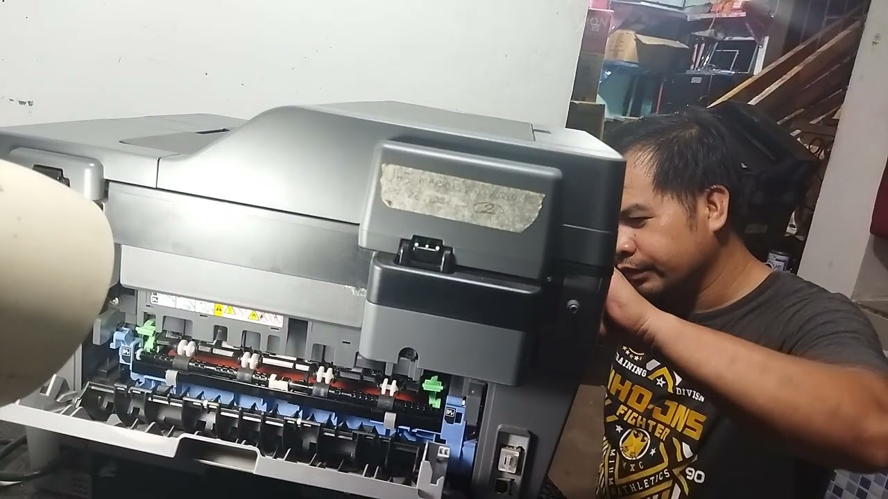 BROTHER DCP-L2540DW White screen the machine is not responding 🤔 How to troubleshoot 😍😍 😍