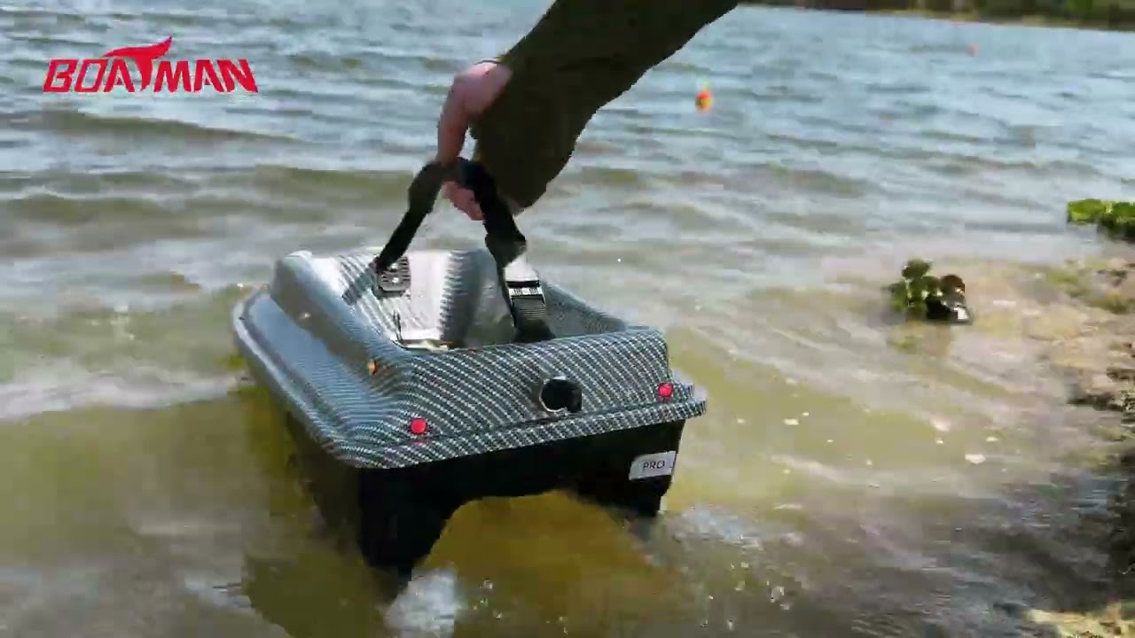 Boatman Actor plus MK5 carp fishing bait boat