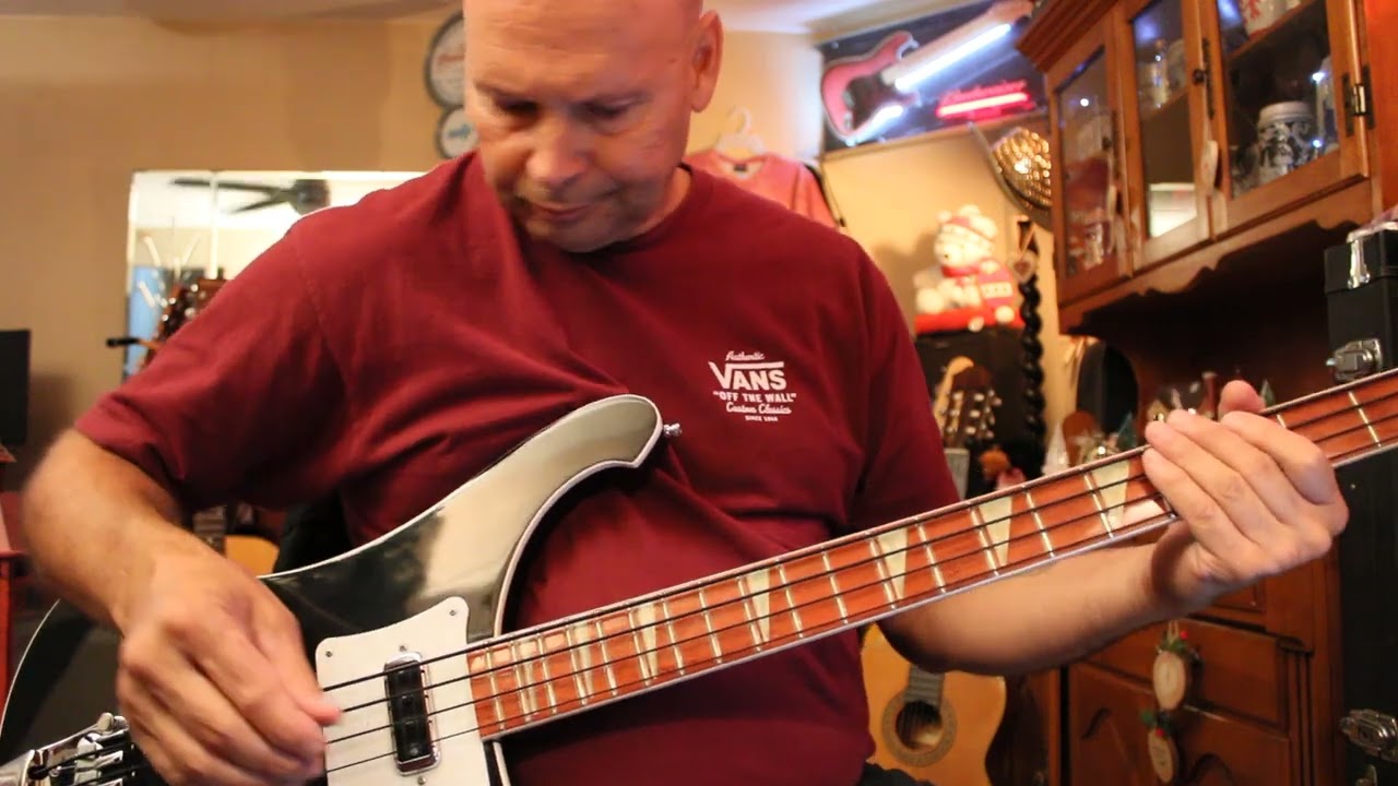 Steppenwolf, Magic Carpet Ride 1968 (bass cover)