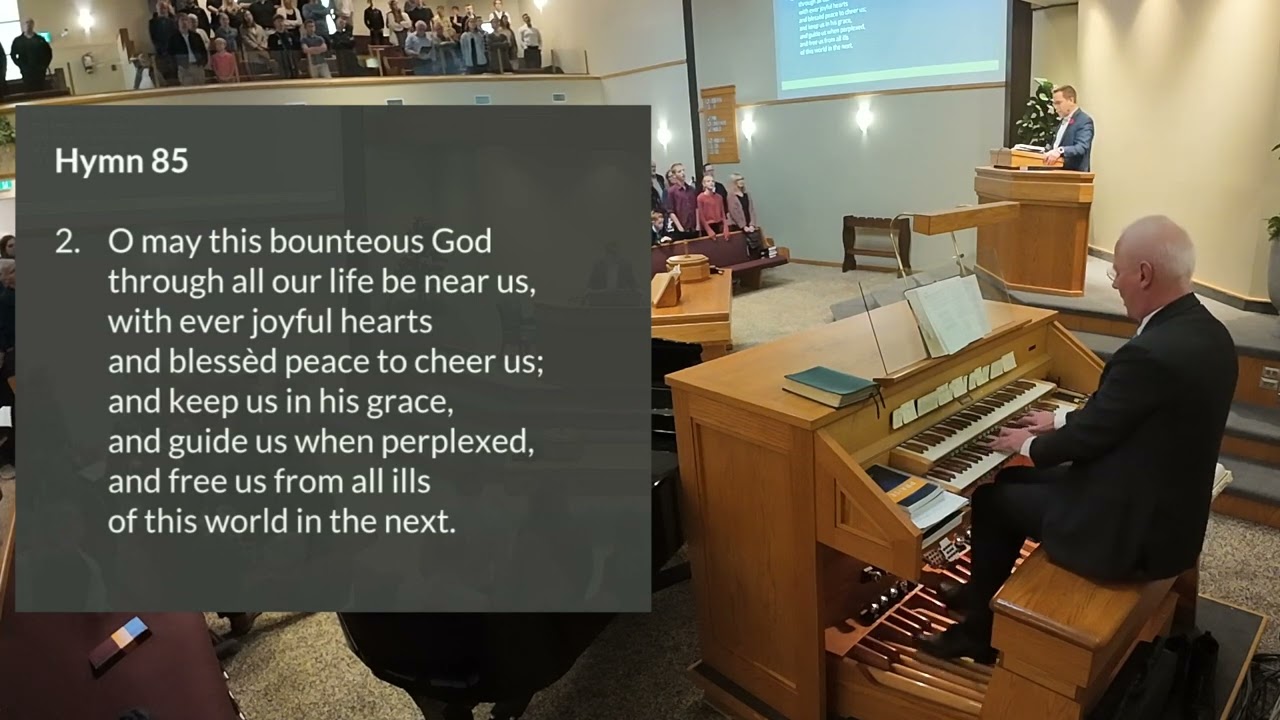 Now Thank We All Our God - Singing