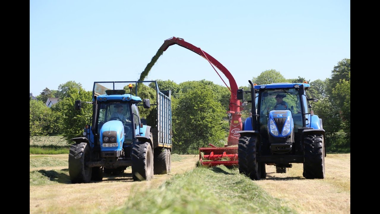 Grass silage 2016 Ireland | JF FCT 1060 & 1100 trailed foragers at work