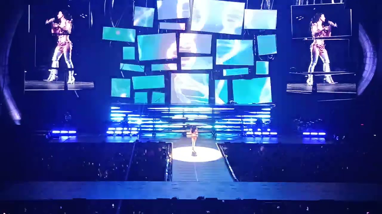 Katty Perry en el Movistar Arena 2025