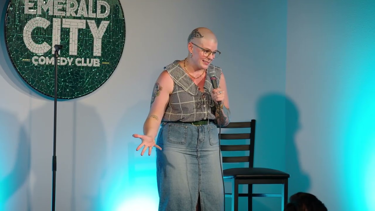 Emma Schmuckler at Emerald City Comedy Club || 7 Minute Cut