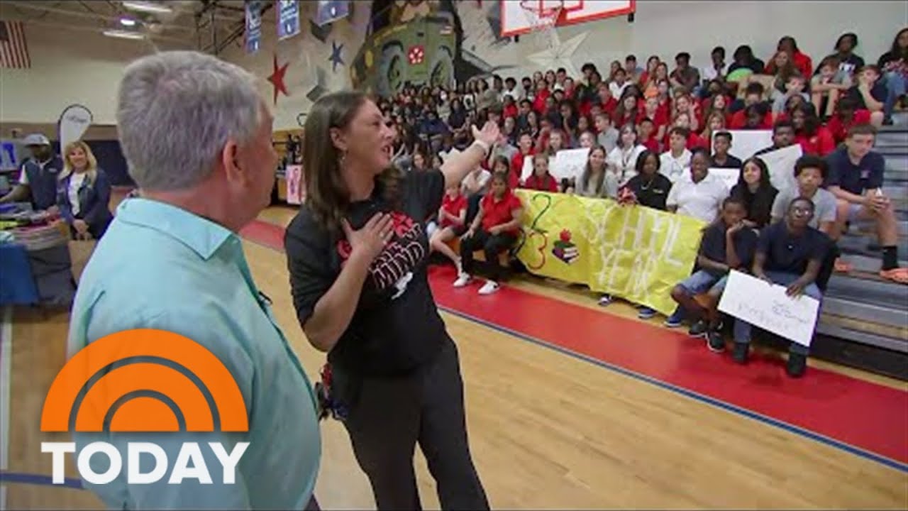 Deserving Florida Teacher Gets $10,000 Donation For School Year