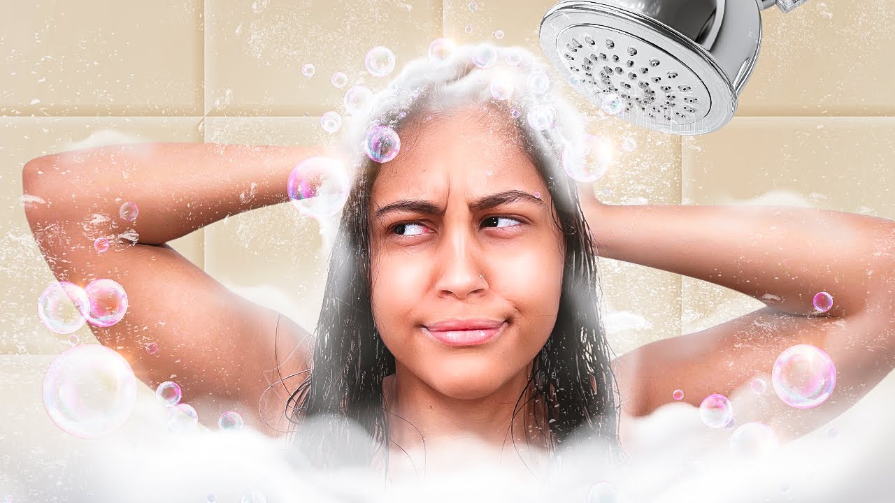 O MELHOR JEITO DE TOMAR UM BANHO! *Simulador de Banho*