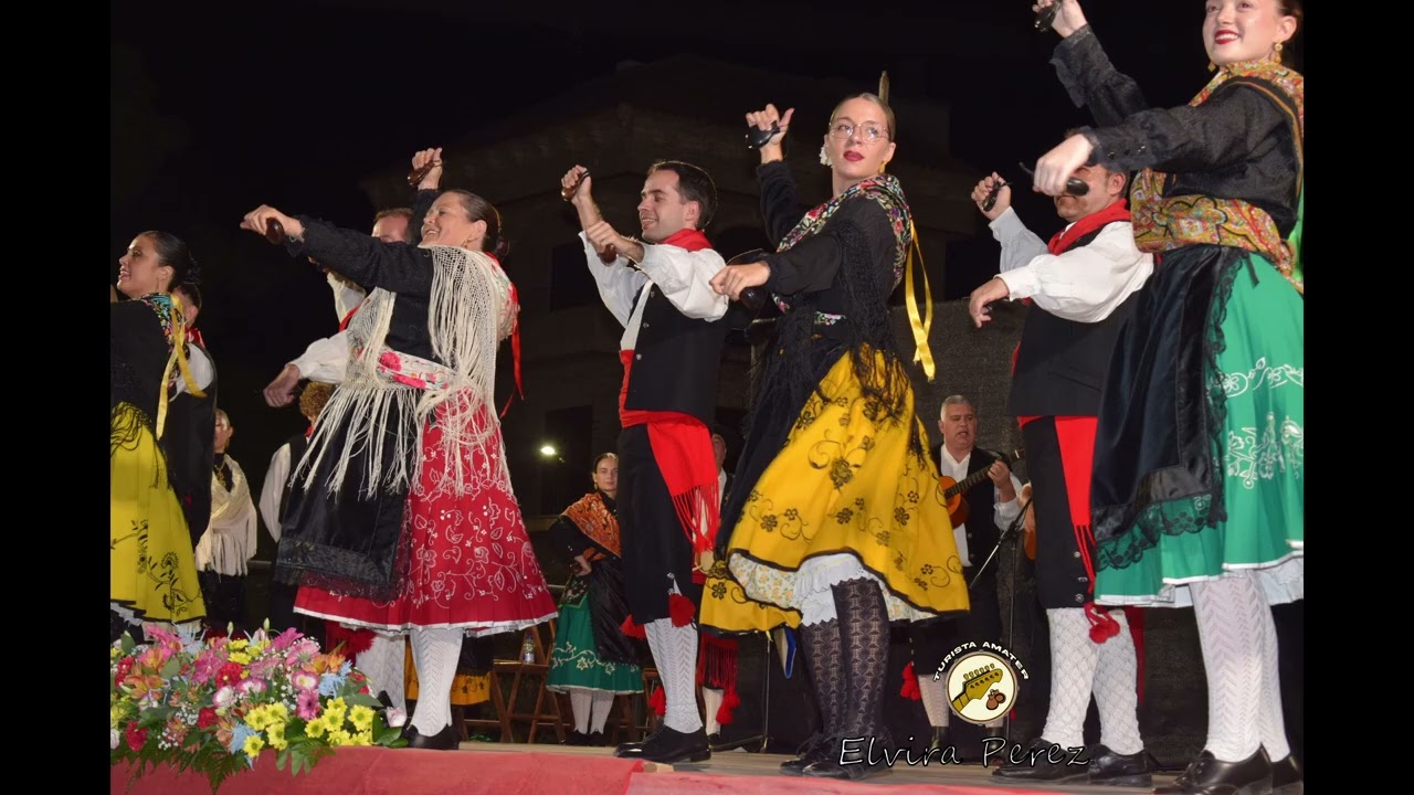 46º FESTIVAL FOLKLÓRICO NACIONAL (TIERRAS DEL PRIORATO) AL OBJETIVO DE ELVIRA PEREZ