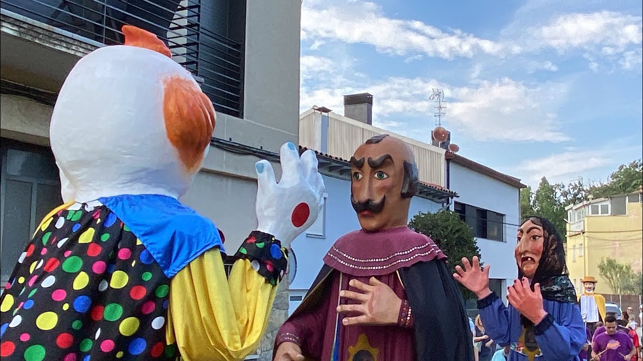 Cercavila dels Gegants del barri de Pequín d’Olot