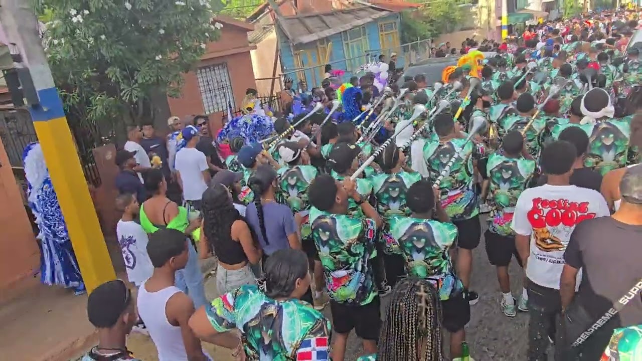 La Tercera Salida de Los Años Dorados 2025 en Villa Duarte.