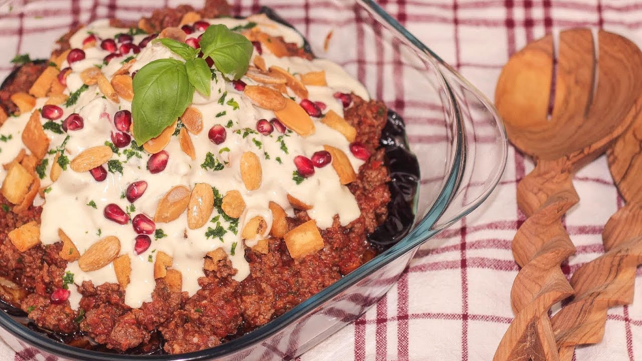 فتة المكدوس Aubergine med pitabröd, köttfärs och Tahinisås .. حلقة 118