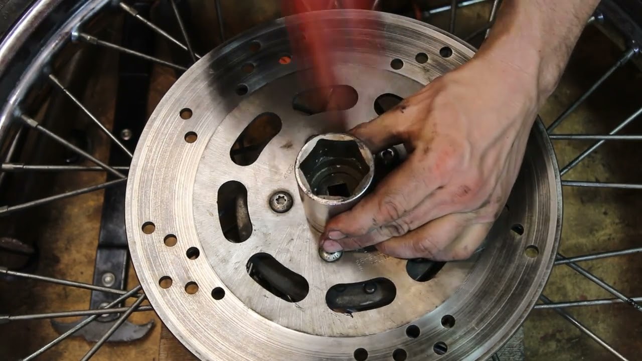 Как проверить и заменить подшипник ступицы колеса Timken на Harley Davidson (73-99)