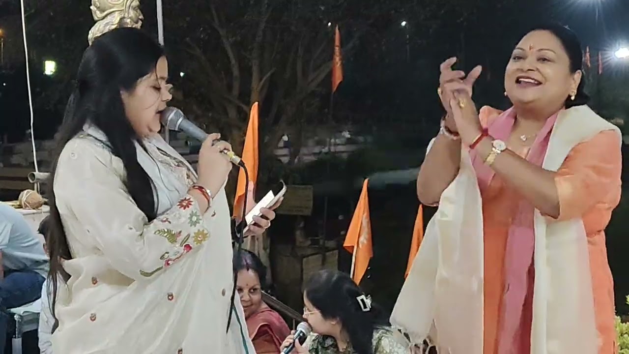 Mere ghar aja maiya#devotionalsong #mataranibhajan#navratri#live #religioussong #song 9253007780