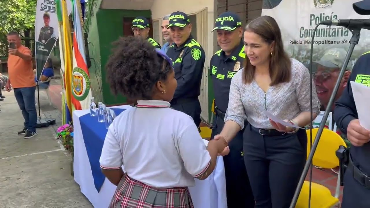 Más de 3700 estudiantes culminaron programa “Five” escolarizado basado en evidencias de la Policía