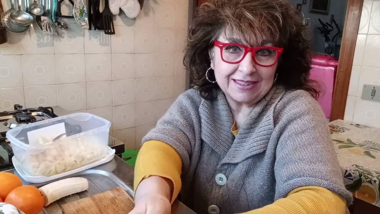 Фруктовый салат (macedonia) делаем вместе! Доброго вечера и хорошего настроения!#italia#жизньвиталии