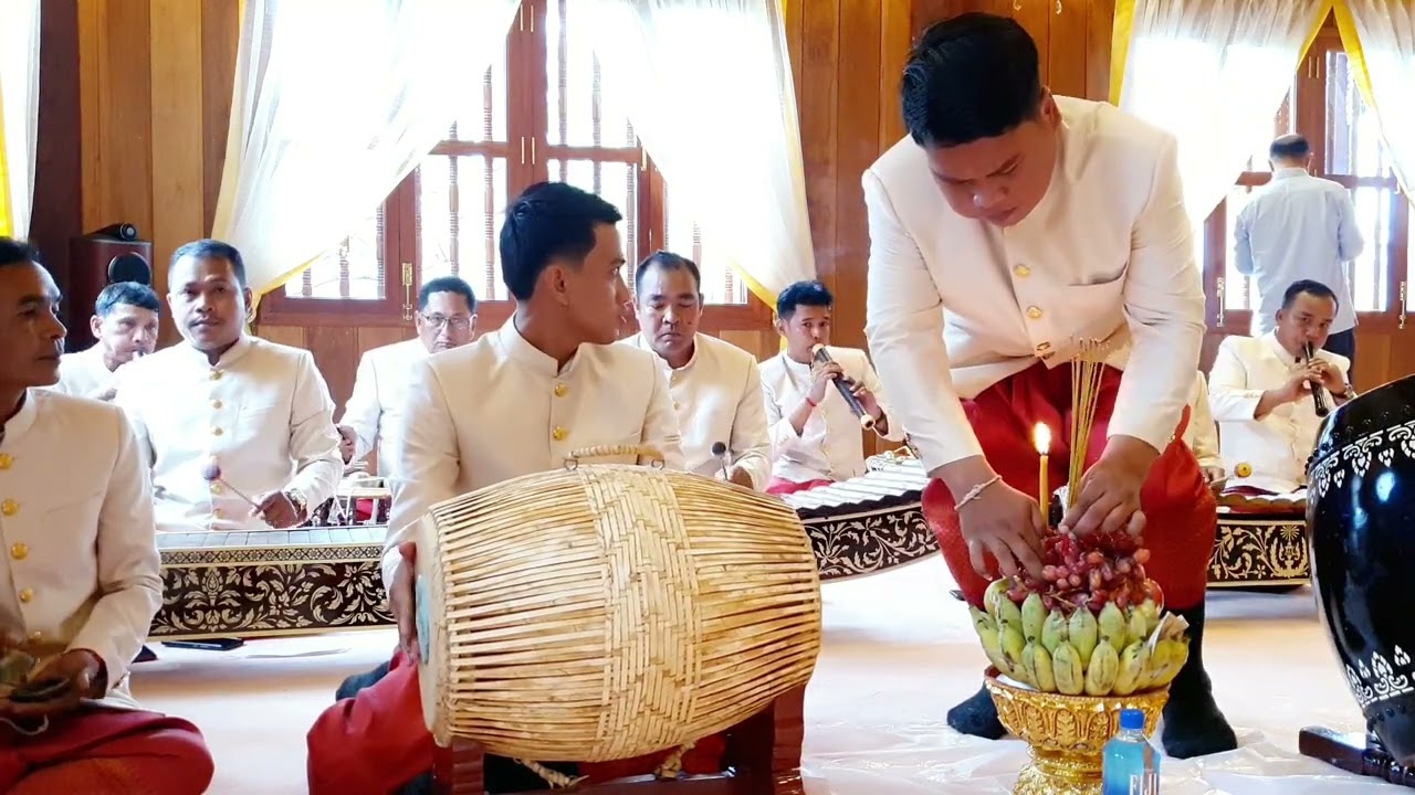 បទសាធុការ និង បទត្រះគ្រូធំ (ត្រាក់ធំ)