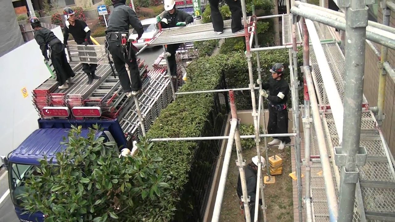 福岡の足場　イケイケ隊