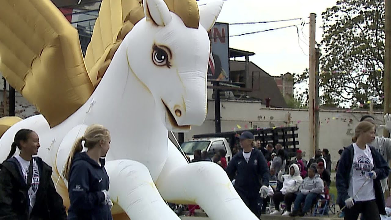 Pegasus inflatable 2023 Pegasus Parade